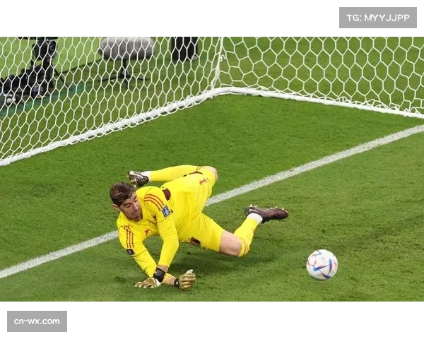 门将神扑！皇马库尔图瓦连续化解巴萨两次绝佳机会